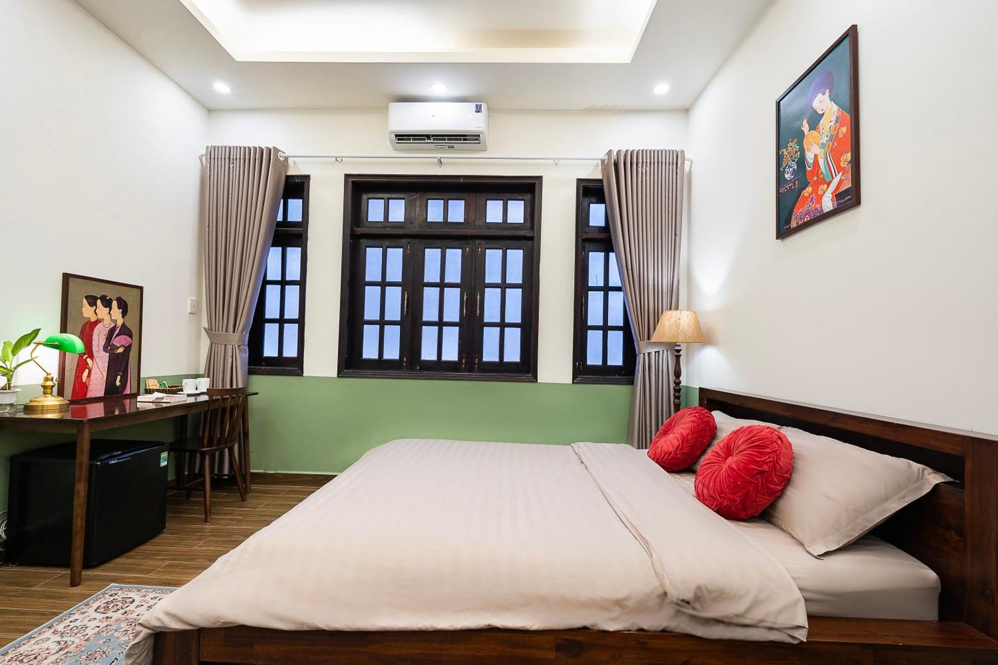 A Little Saigon Hotel - Bui Vien Walking Street Ho Chi Minh City Exterior photo